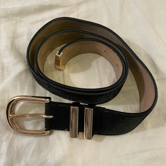 Ann Taylor Accessories - Vintage shiny leather with rose gold belt